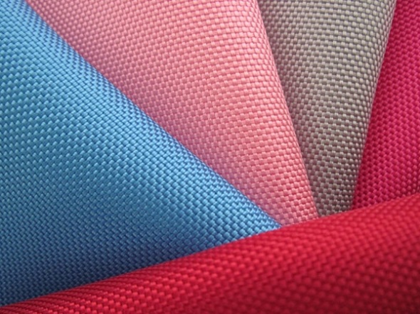 Thun PE được dệt hoàn toàn từ sợi polyester