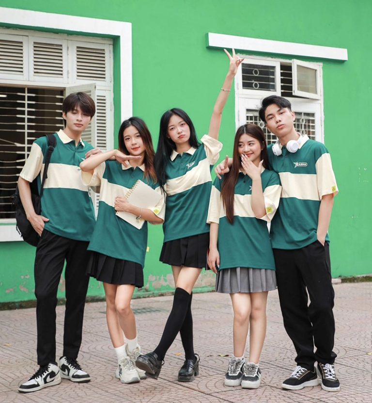 Mẫu áo lớp Đà Nẵng thiết kế sáng tạo và cá tính.